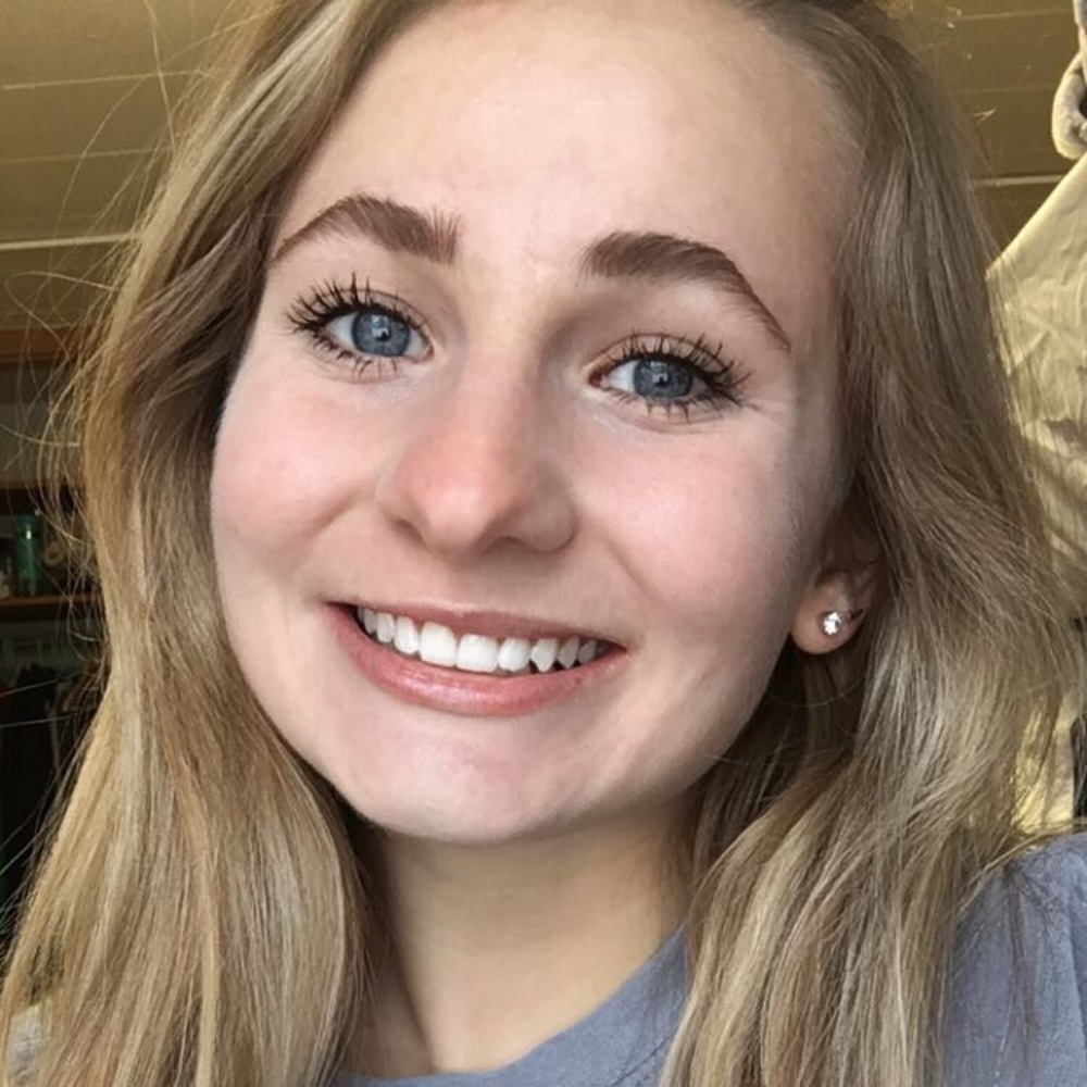Meet your Posher, Elaina